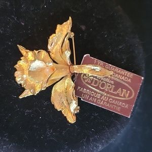 Vintage D'Orlan Floral/Pearl Brooch